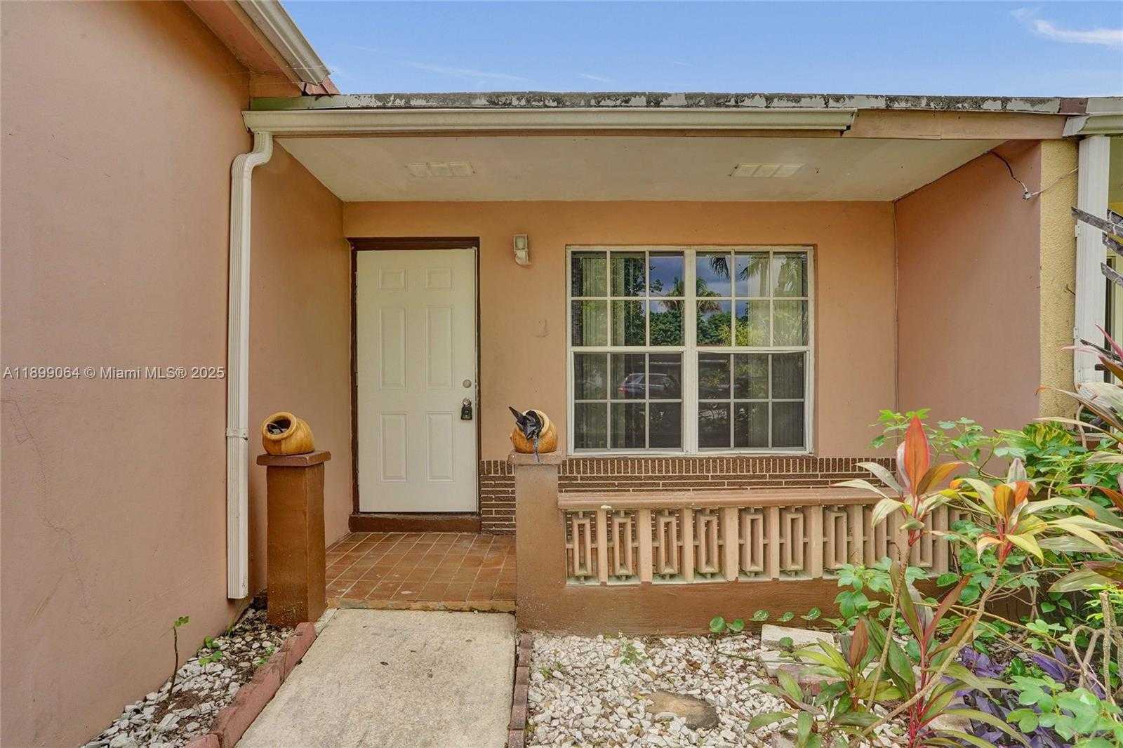 Small Image of 6860 SOUTH WEST 18TH CT, North Lauderdale Number 8