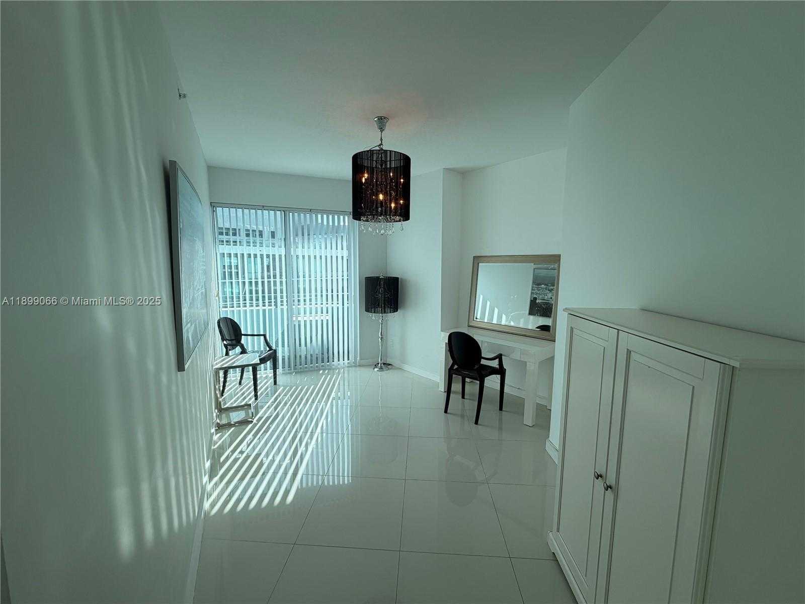 Small Image of 60 SOUTH WEST 13TH ST #5216, Miami Number 11