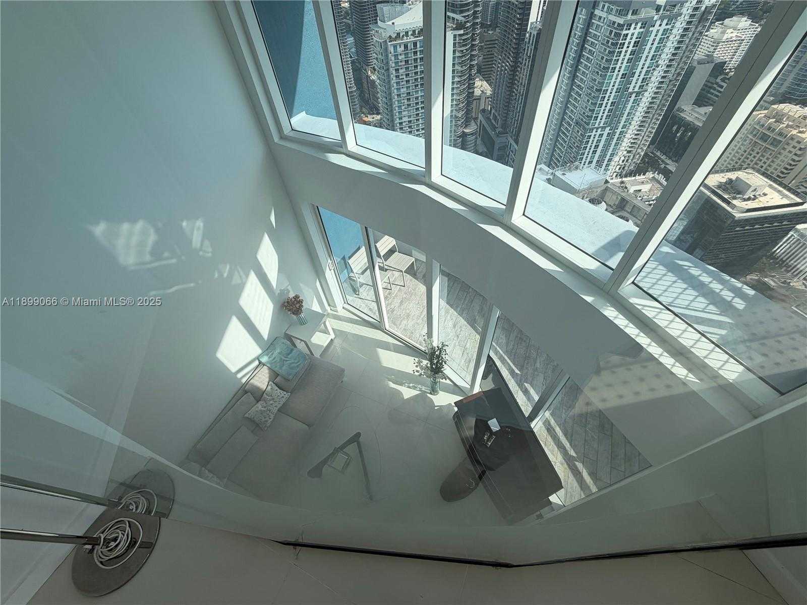 Small Image of 60 SOUTH WEST 13TH ST #5216, Miami Number 16