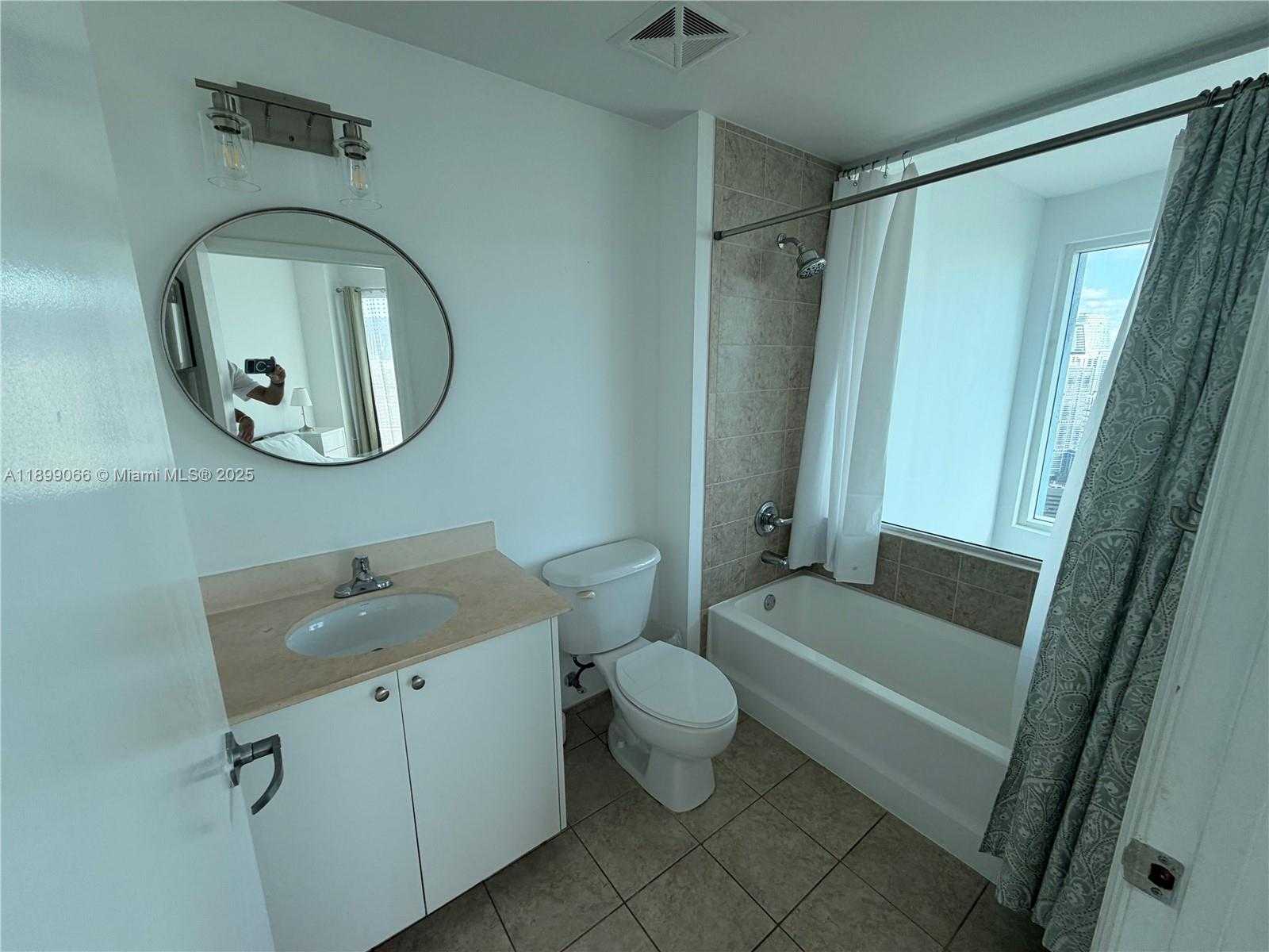 Small Image of 60 SOUTH WEST 13TH ST #5216, Miami Number 17
