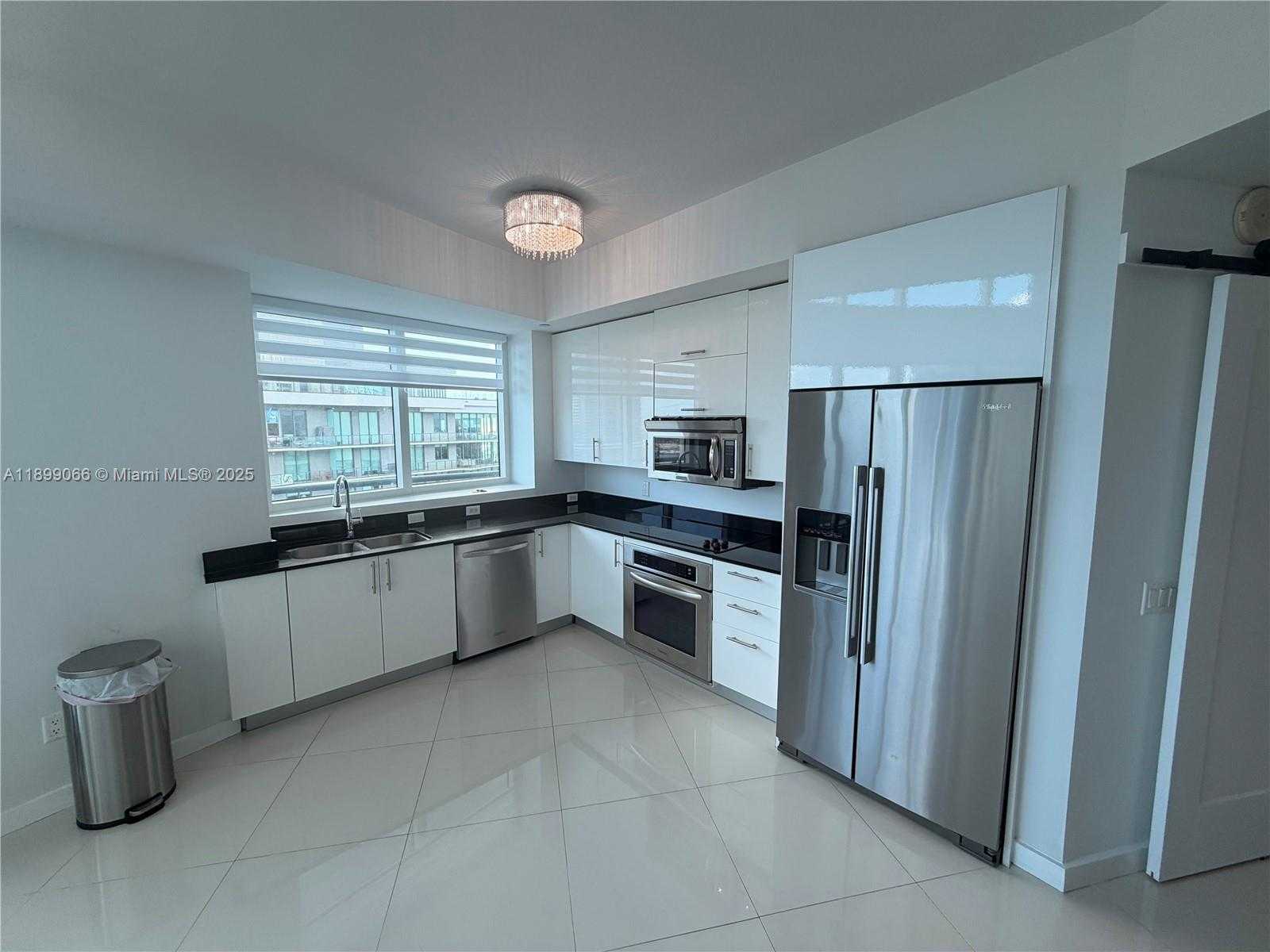 Small Image of 60 SOUTH WEST 13TH ST #5216, Miami Number 6