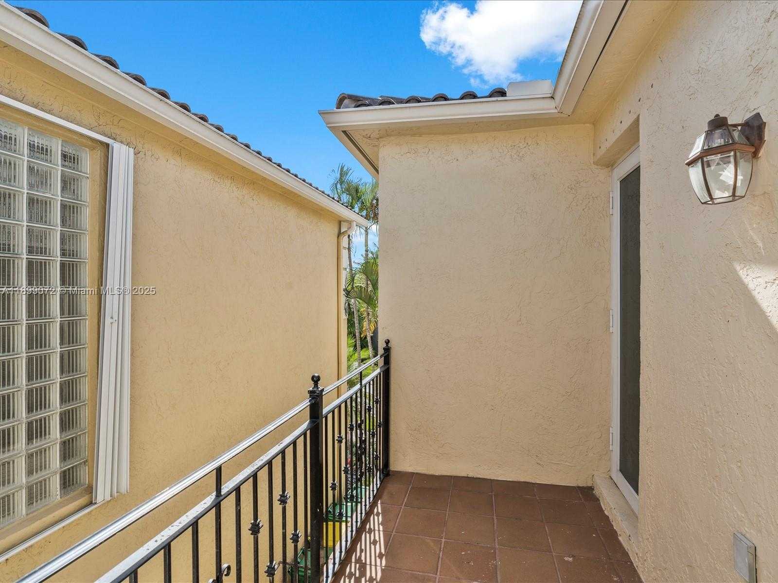 Small Image of 21227 NORTH EAST 31ST PL #21227, Aventura Number 15