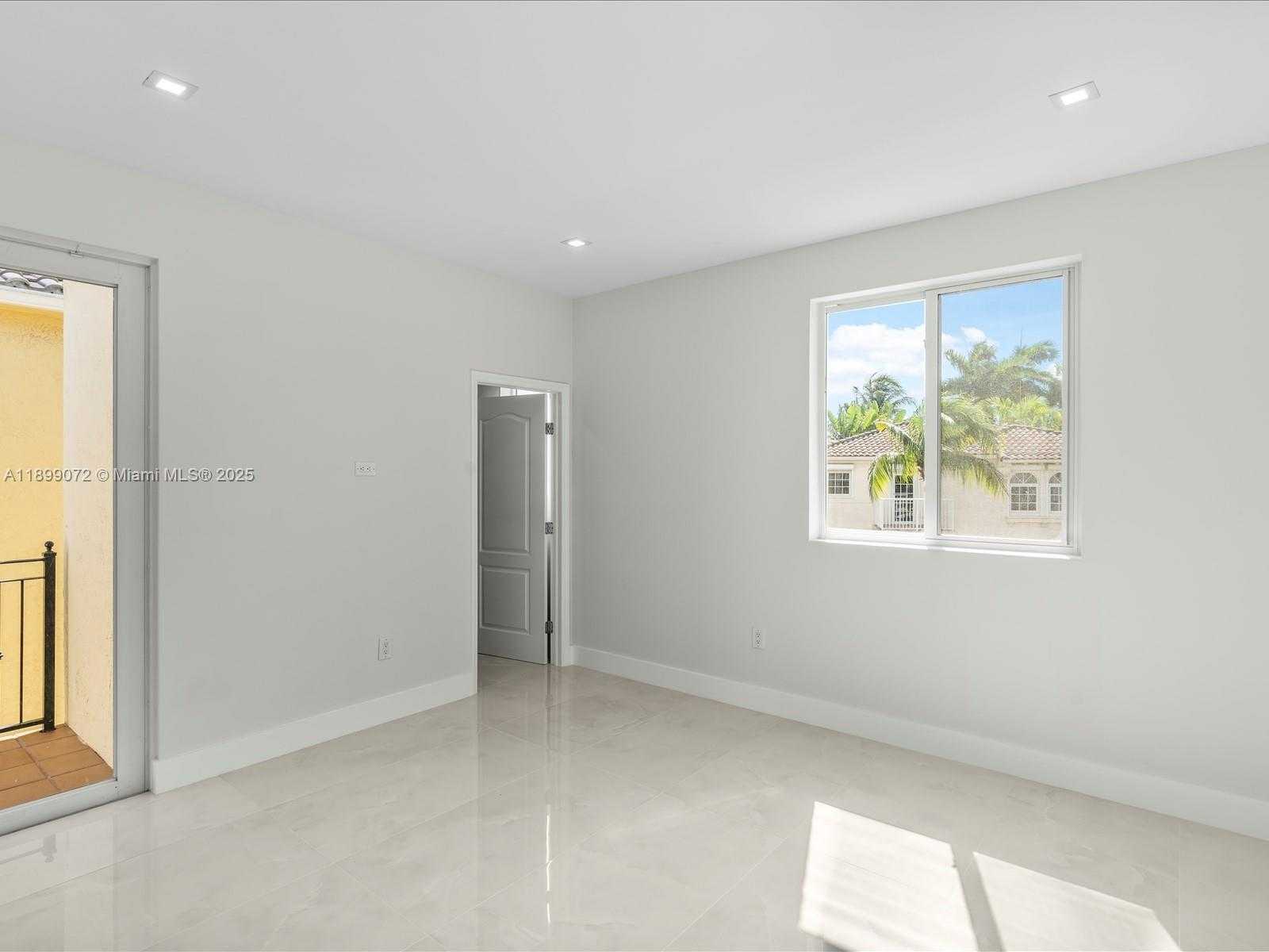Small Image of 21227 NORTH EAST 31ST PL #21227, Aventura Number 34