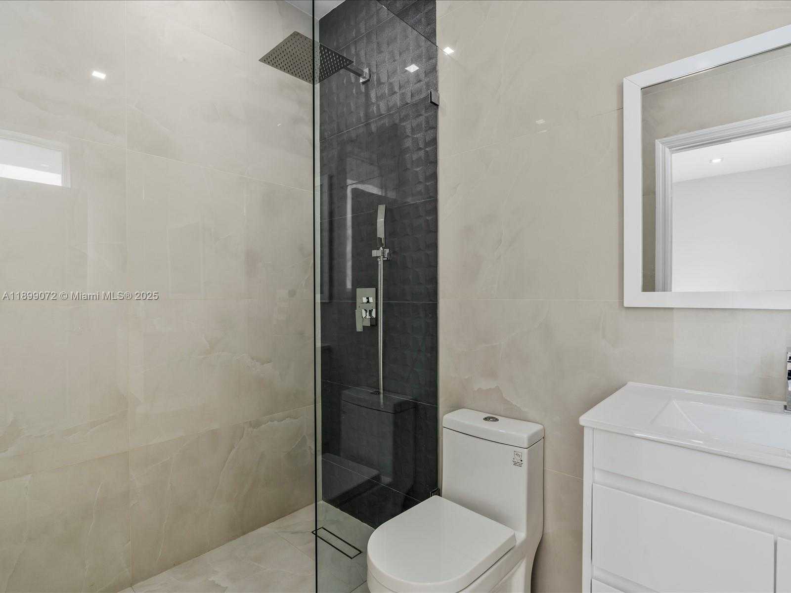 Small Image of 21227 NORTH EAST 31ST PL #21227, Aventura Number 35