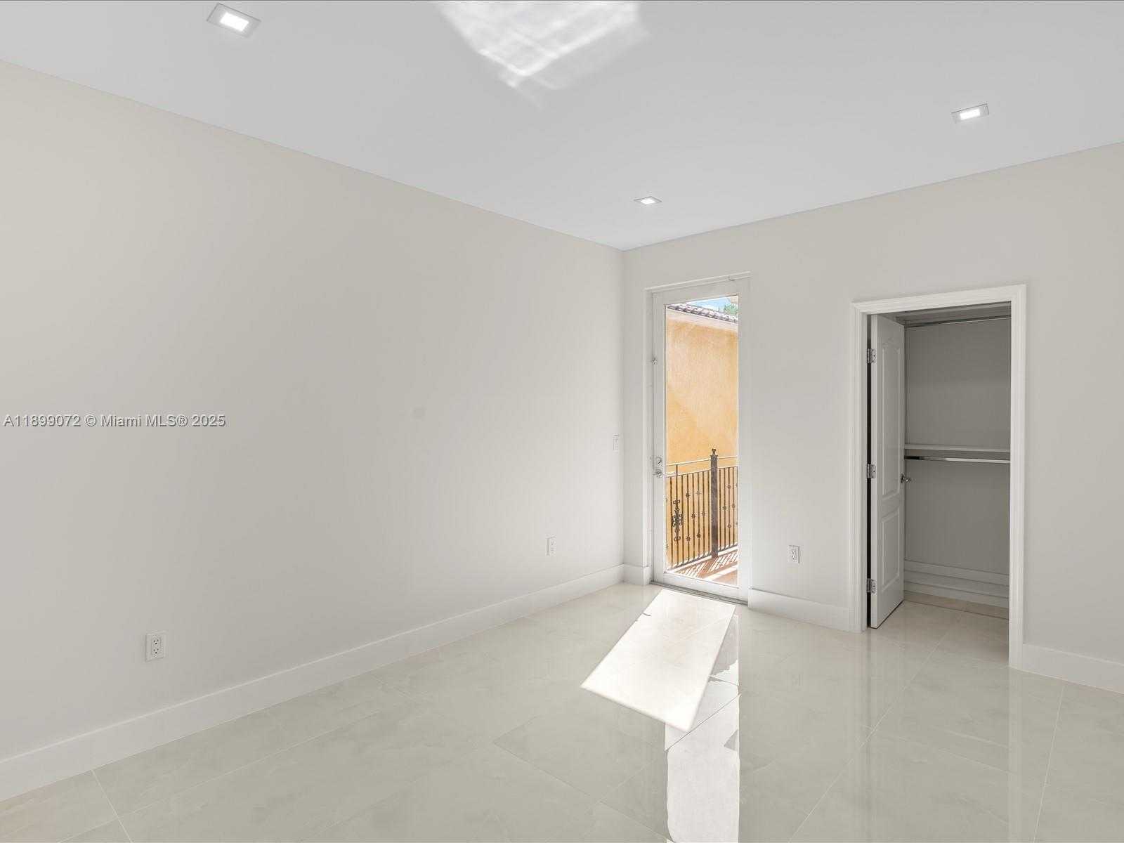 Small Image of 21227 NORTH EAST 31ST PL #21227, Aventura Number 36
