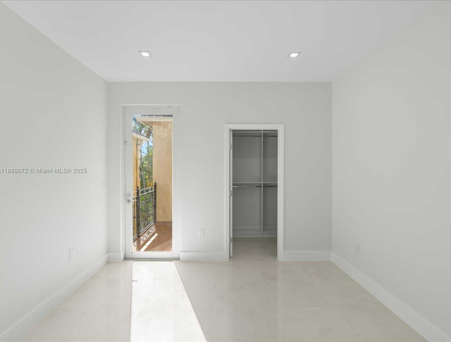 Small Image of 21227 NORTH EAST 31ST PL #21227, Aventura Number 38