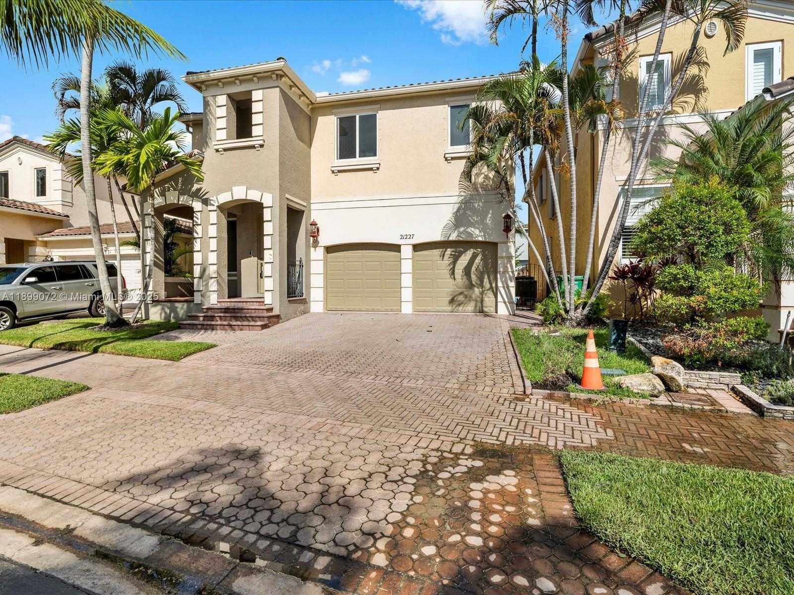 Small Image of 21227 NORTH EAST 31ST PL #21227, Aventura Number 4