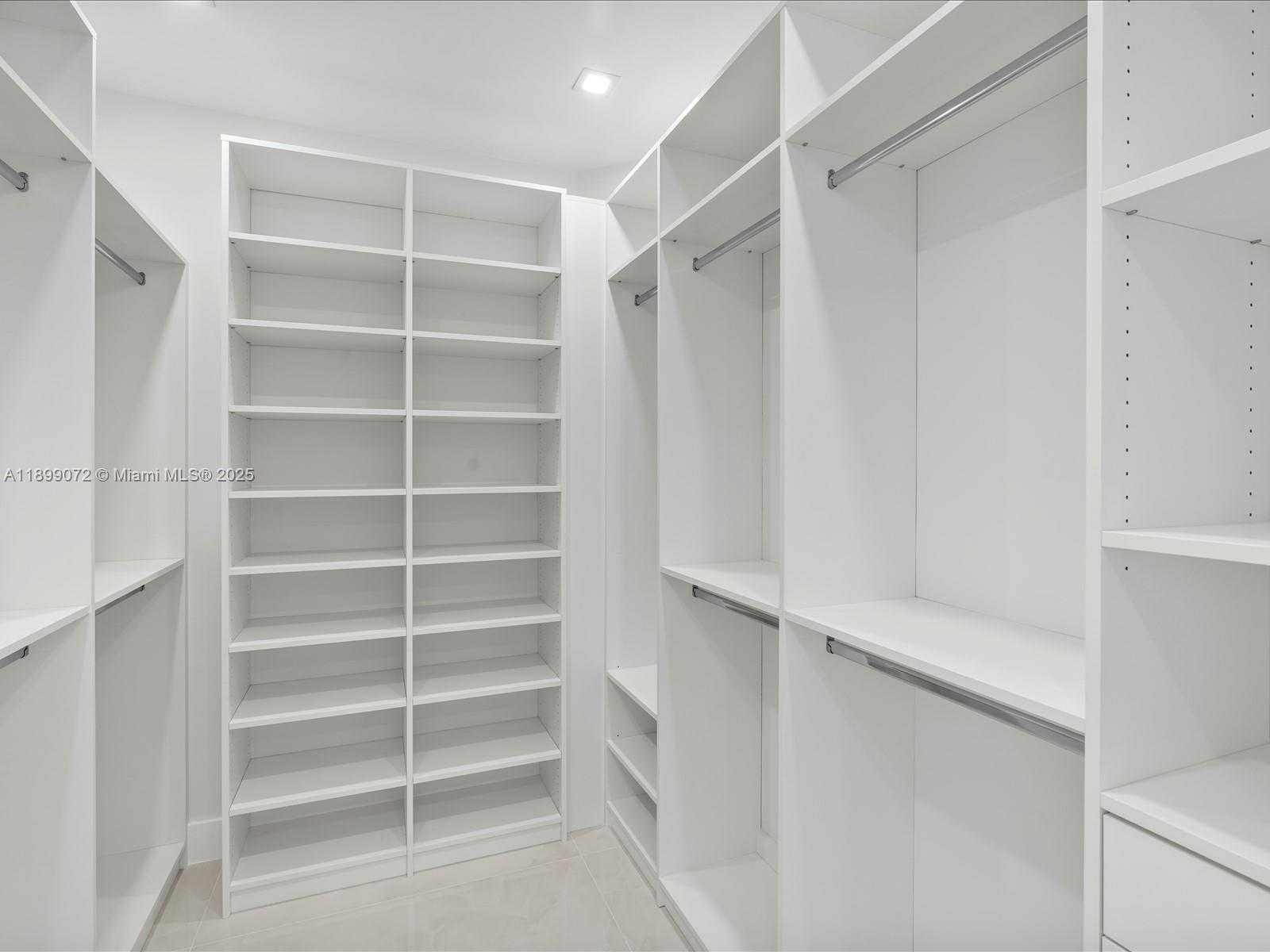 Small Image of 21227 NORTH EAST 31ST PL #21227, Aventura Number 49