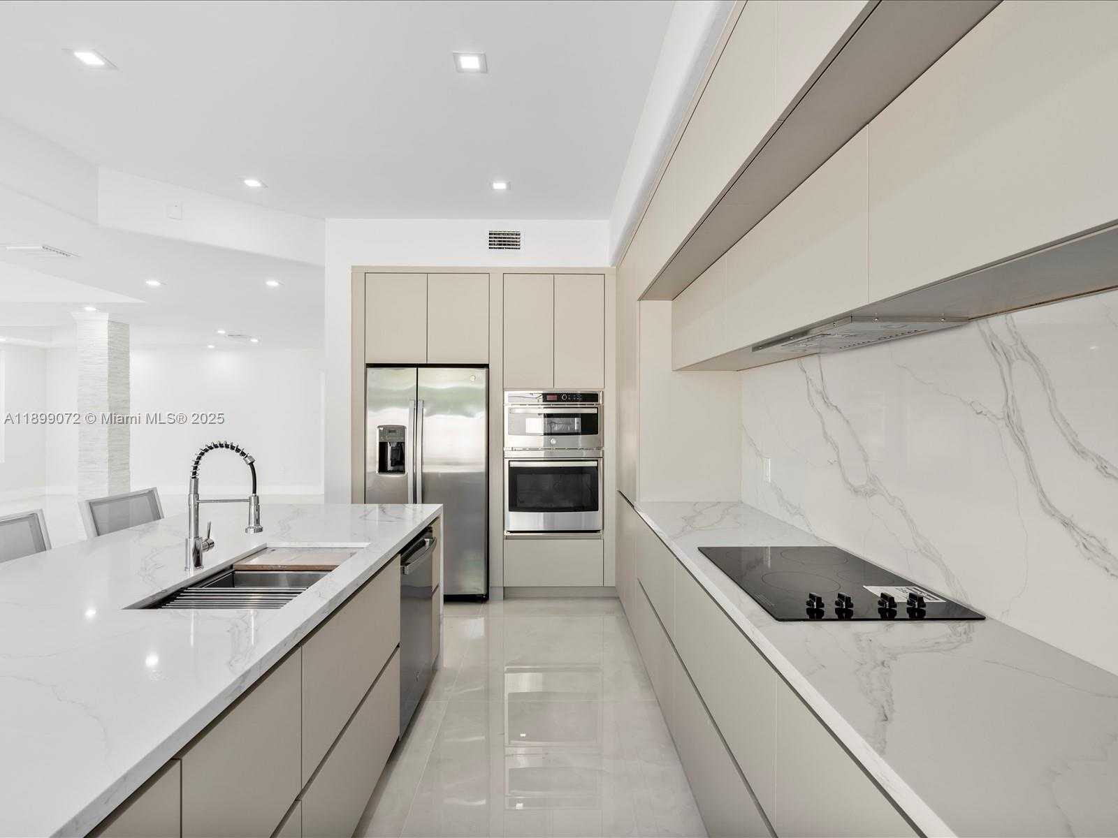 Small Image of 21227 NORTH EAST 31ST PL #21227, Aventura Number 6
