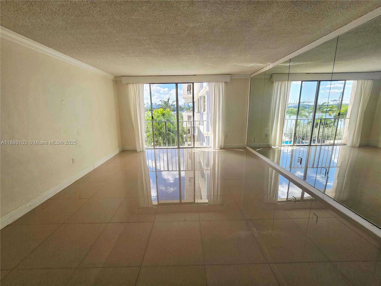 Small Image of 800 WEST AVE #433, Miami Beach Number 5