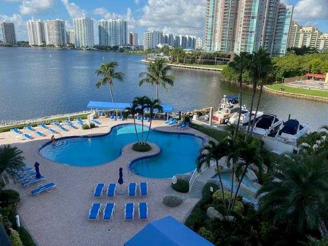 Small Image of 3530 MYSTIC POINTE DR #2503, Aventura Number 19