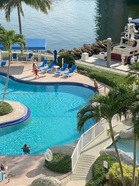 Small Image of 3530 MYSTIC POINTE DR #2503, Aventura Number 22