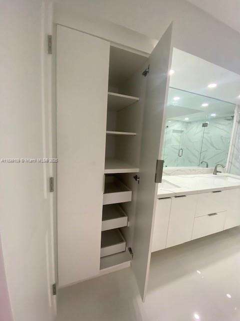 Small Image of 3530 MYSTIC POINTE DR #2503, Aventura Number 5