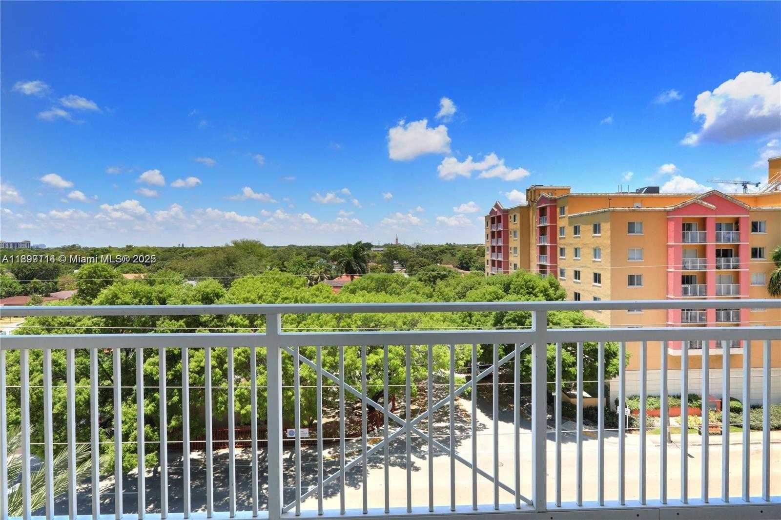Small Image of 2665 SOUTH WEST 37TH AVE #606, Miami Number 9