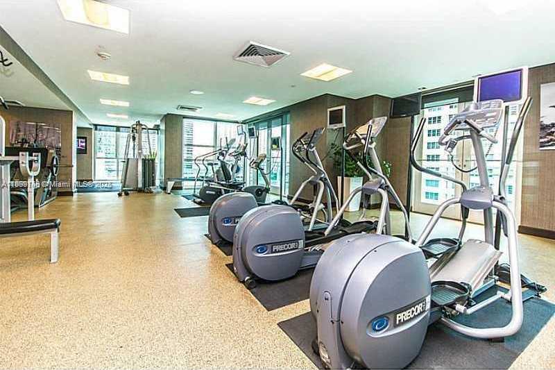 Small Image of 950 BRICKELL BAY DR #2808, Miami Number 12