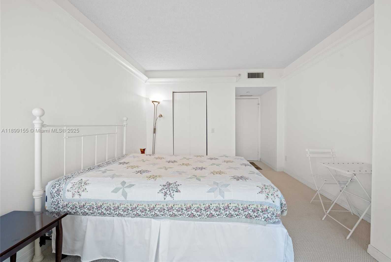 Small Image of 21205 YACHT CLUB DR #707, Aventura Number 23