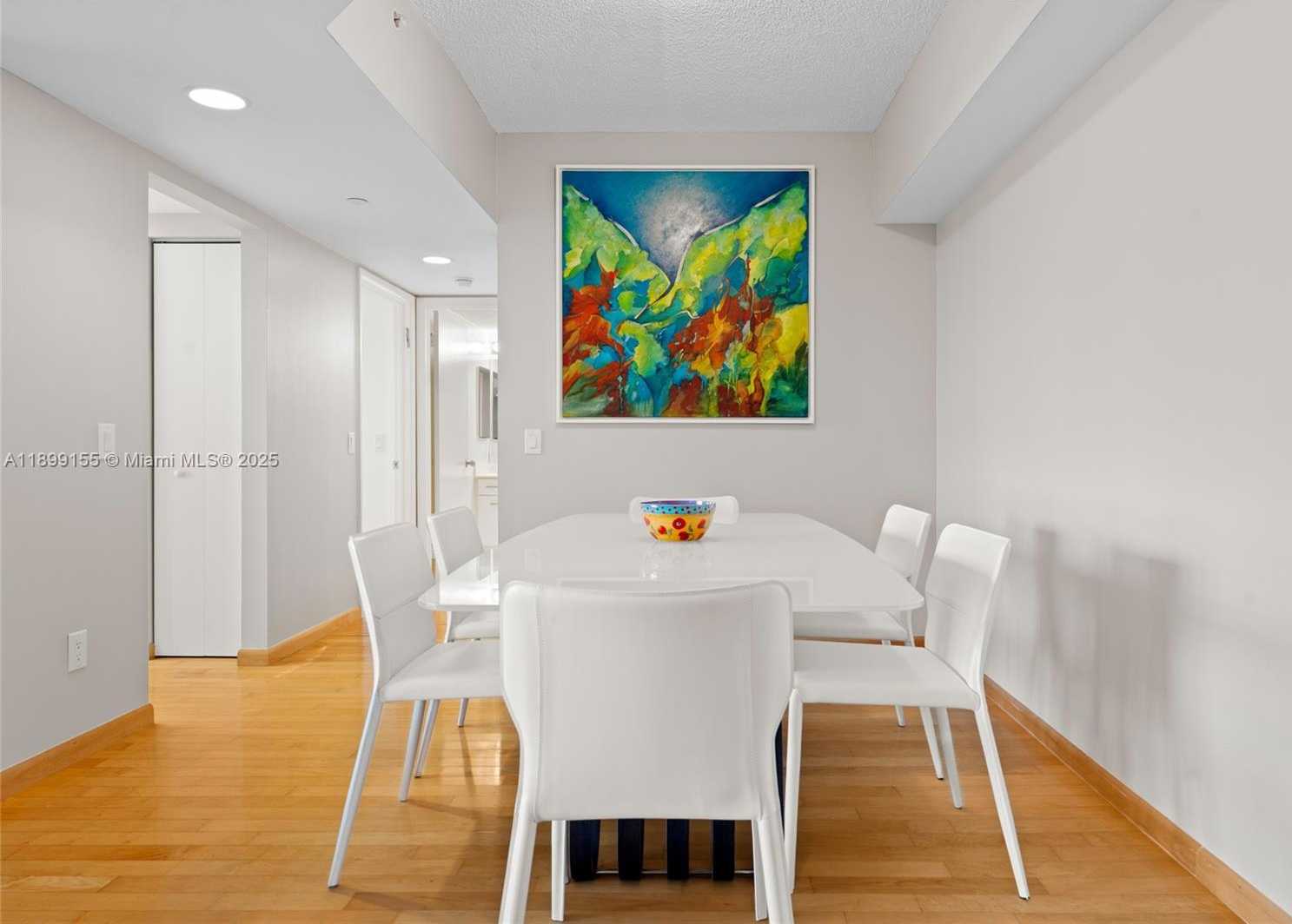 Small Image of 21205 YACHT CLUB DR #707, Aventura Number 5