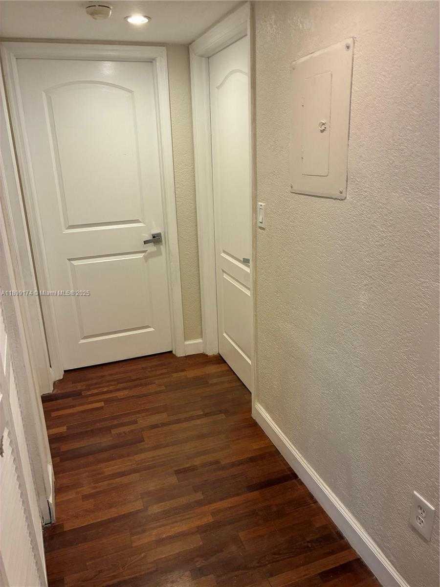 Small Image of 10010 NORTH WEST 9TH ST CIR #103-6, Miami Number 12