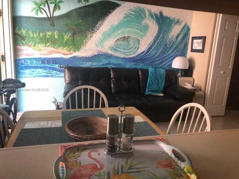 Small Image of 1500 SOUTH SURF RD #5, Hollywood Number 5