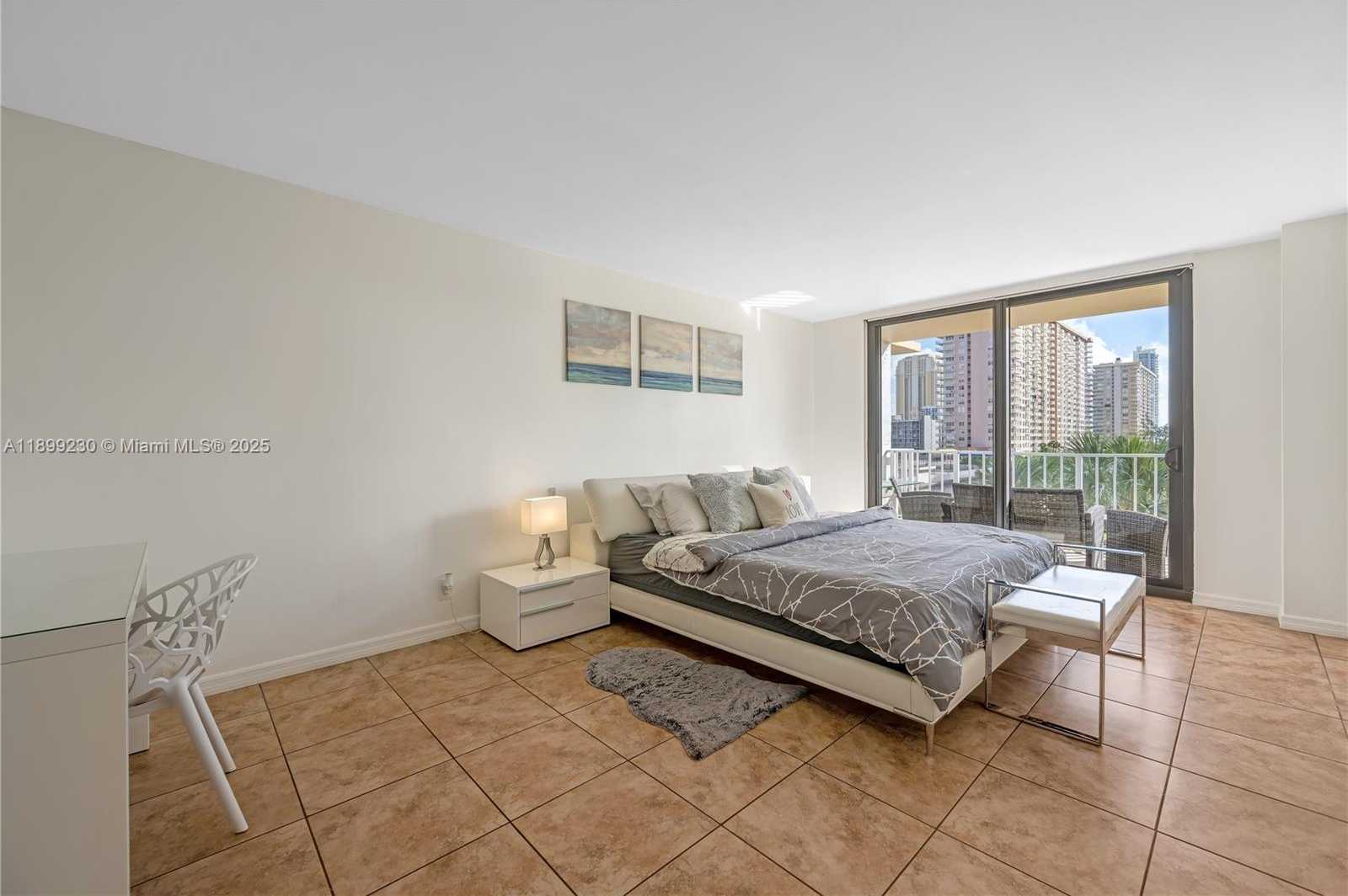 Small Image of 290 174TH ST #511, Sunny Isles Beach Number 9