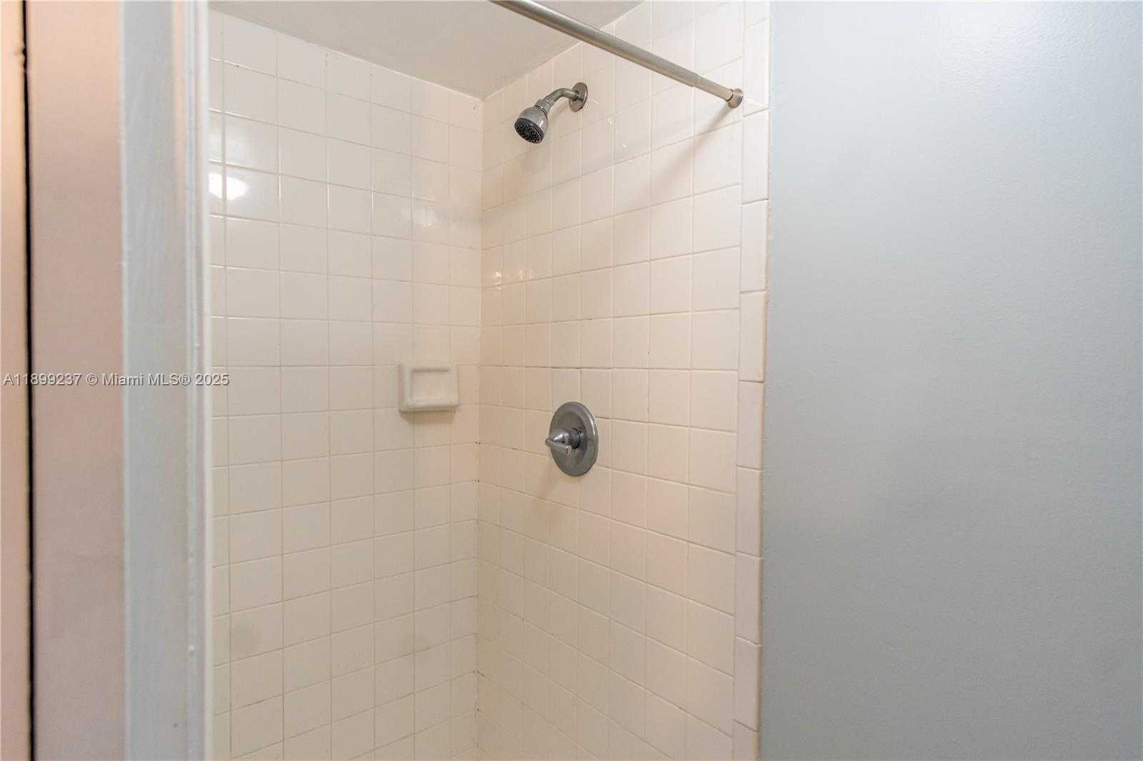 Small Image of 14913 SOUTH WEST 104TH ST #16-22, Miami Number 17