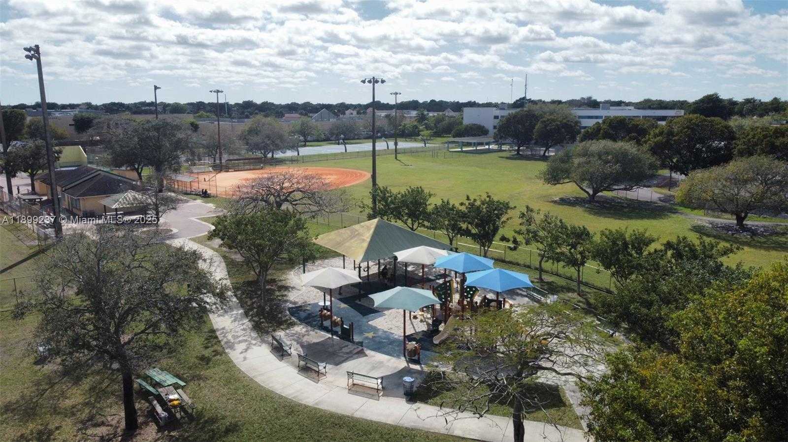 Small Image of 14913 SOUTH WEST 104TH ST #16-22, Miami Number 29