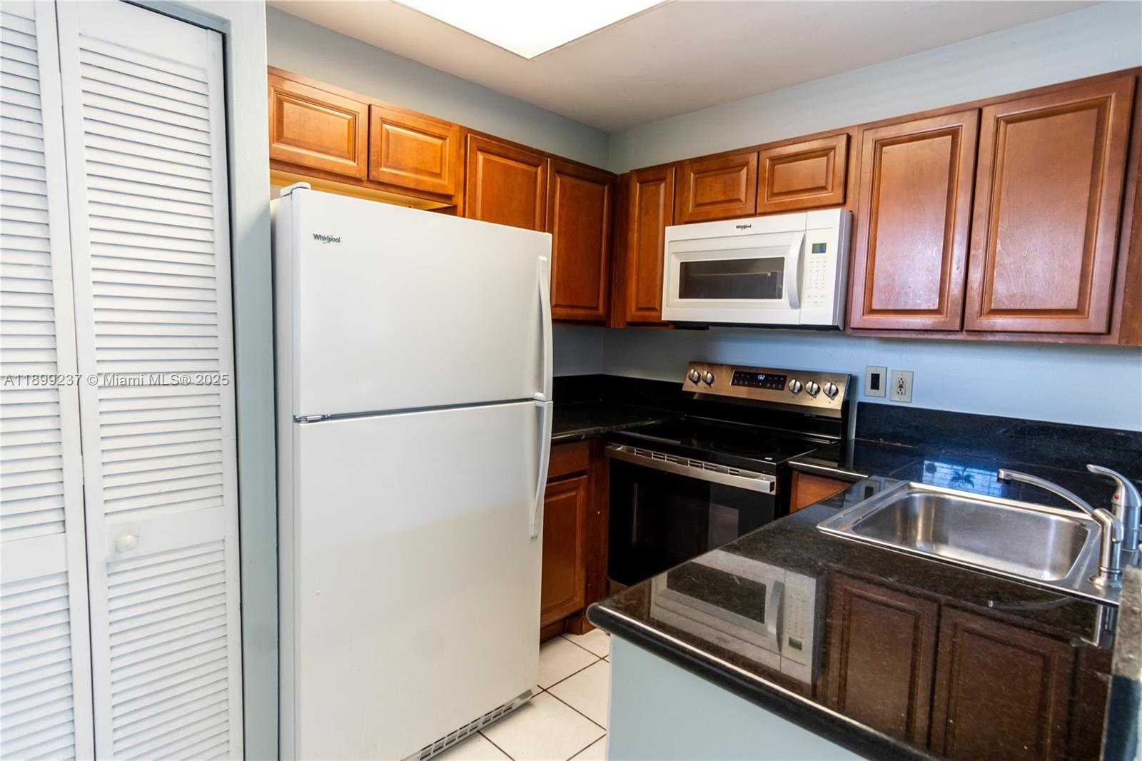 Small Image of 14913 SOUTH WEST 104TH ST #16-22, Miami Number 33
