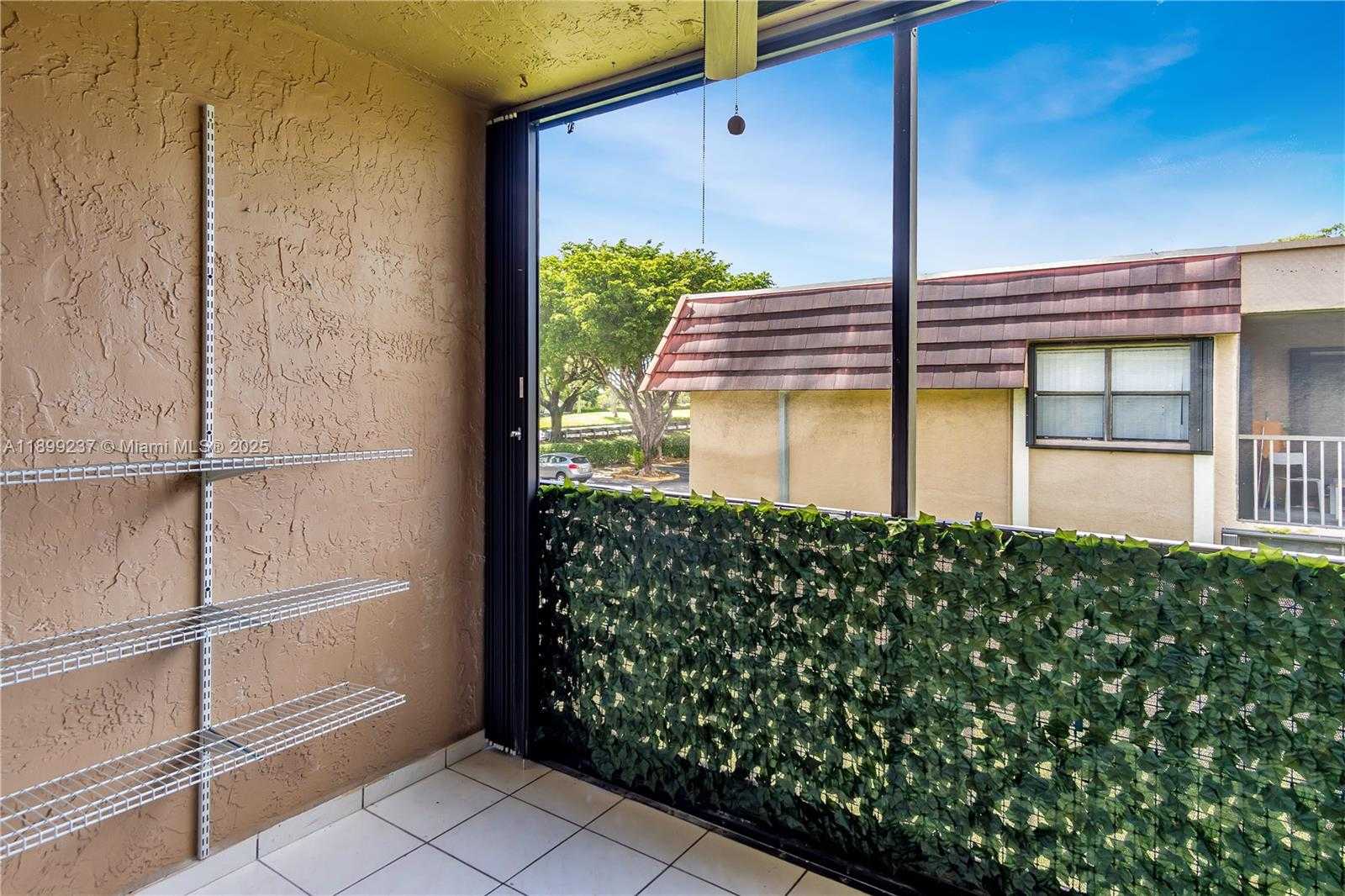 Small Image of 14913 SOUTH WEST 104TH ST #16-22, Miami Number 6