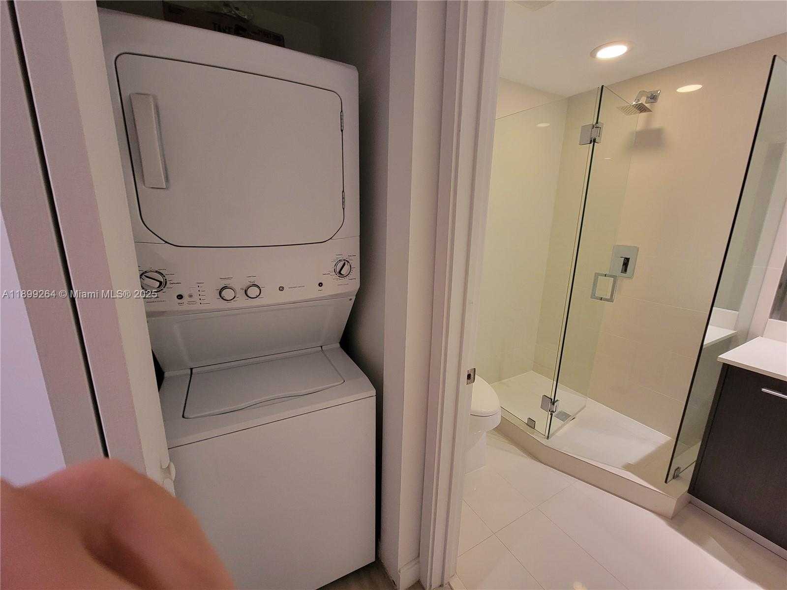 Small Image of 45 SOUTH WEST 9TH ST #3404, Miami Number 13