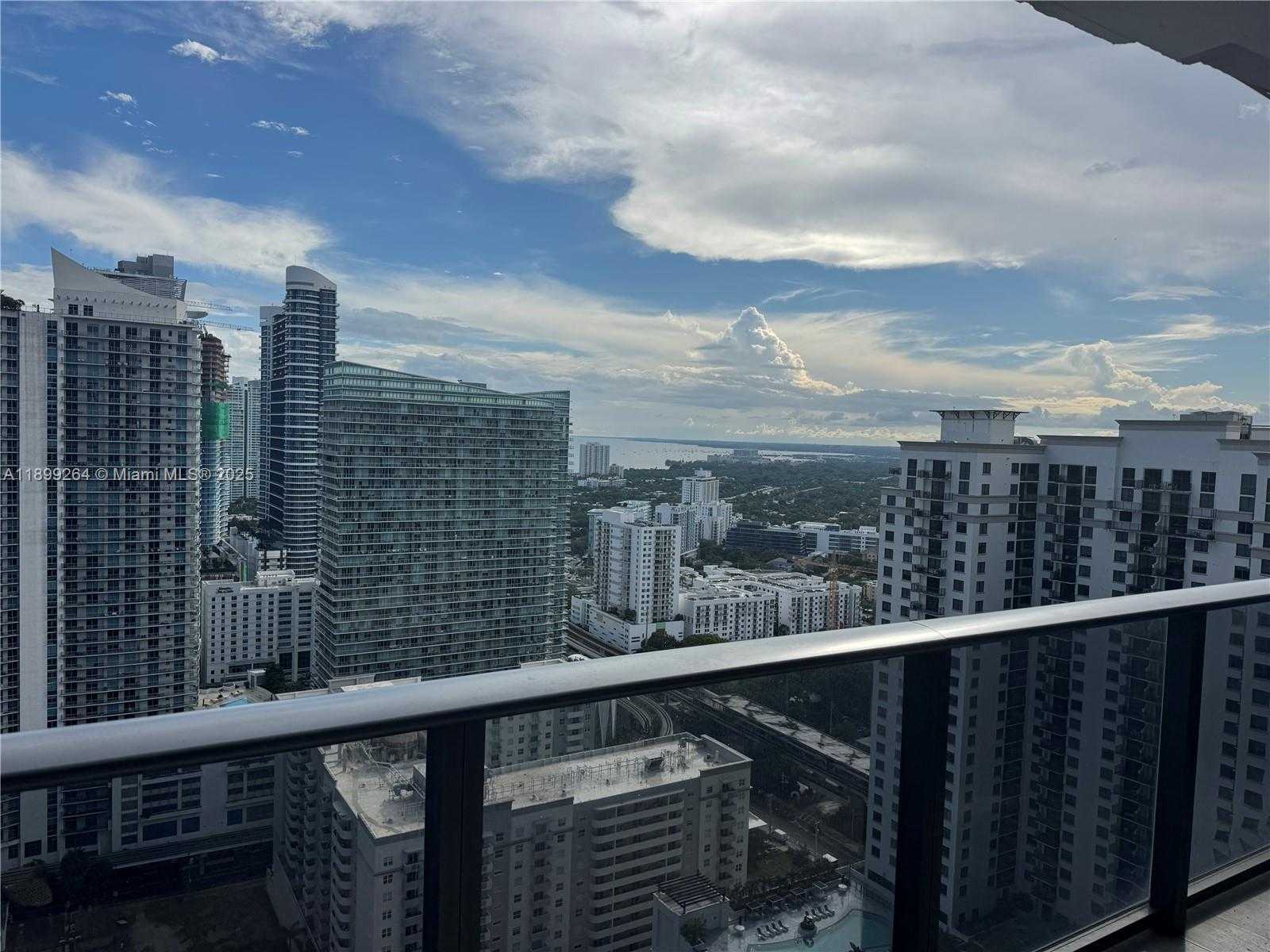 Small Image of 45 SOUTH WEST 9TH ST #3404, Miami Number 24