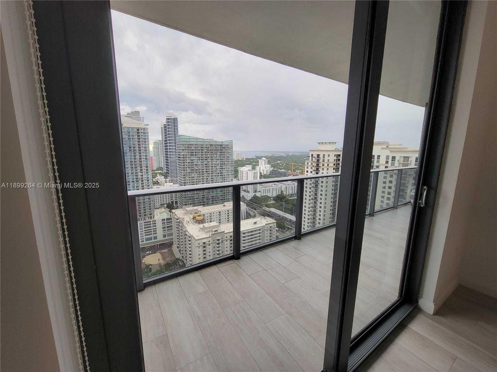 Small Image of 45 SOUTH WEST 9TH ST #3404, Miami Number 26