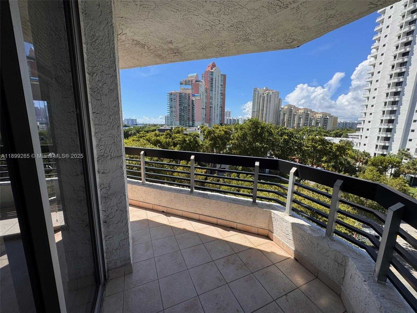 Small Image of 3400 NORTH EAST 192ND ST #604, Aventura Number 14