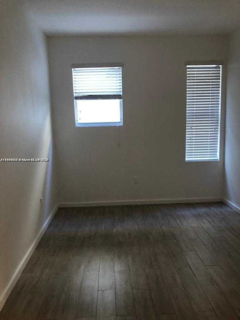 Small Image of 1611 MERIDIAN AVE #307, Miami Beach Number 5