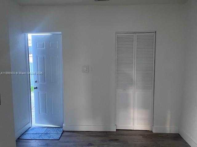 Small Image of 21221 SOUTH WEST 120 AVE, Miami Number 19