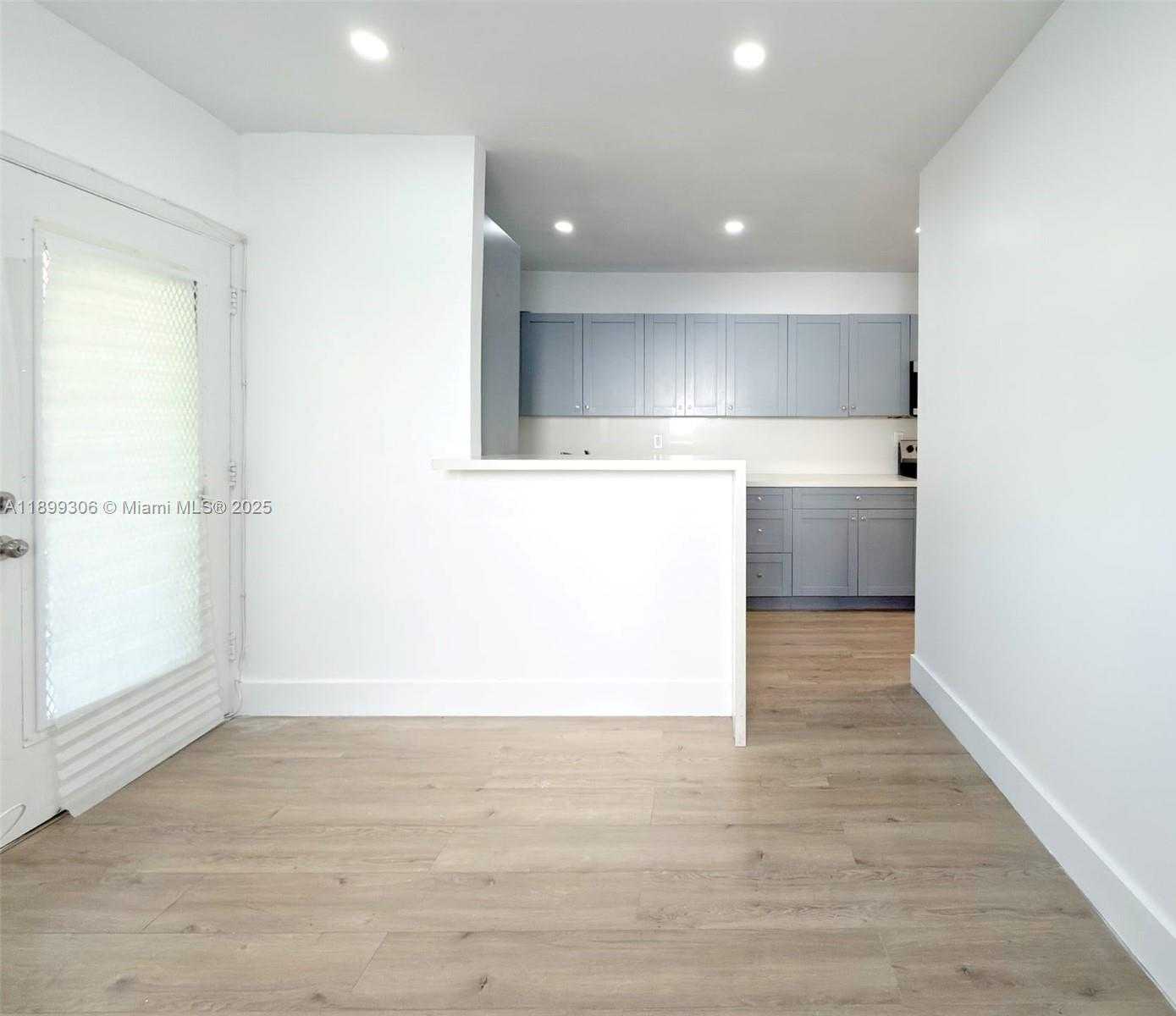 Small Image of 544 MICHIGAN AVE #7, Miami Beach Number 15