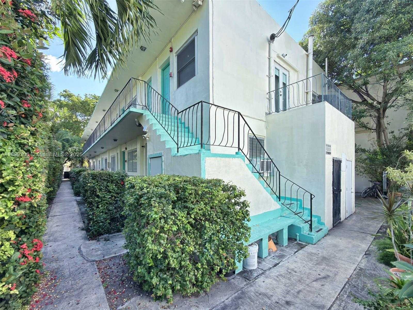 Small Image of 544 MICHIGAN AVE #7, Miami Beach Number 3