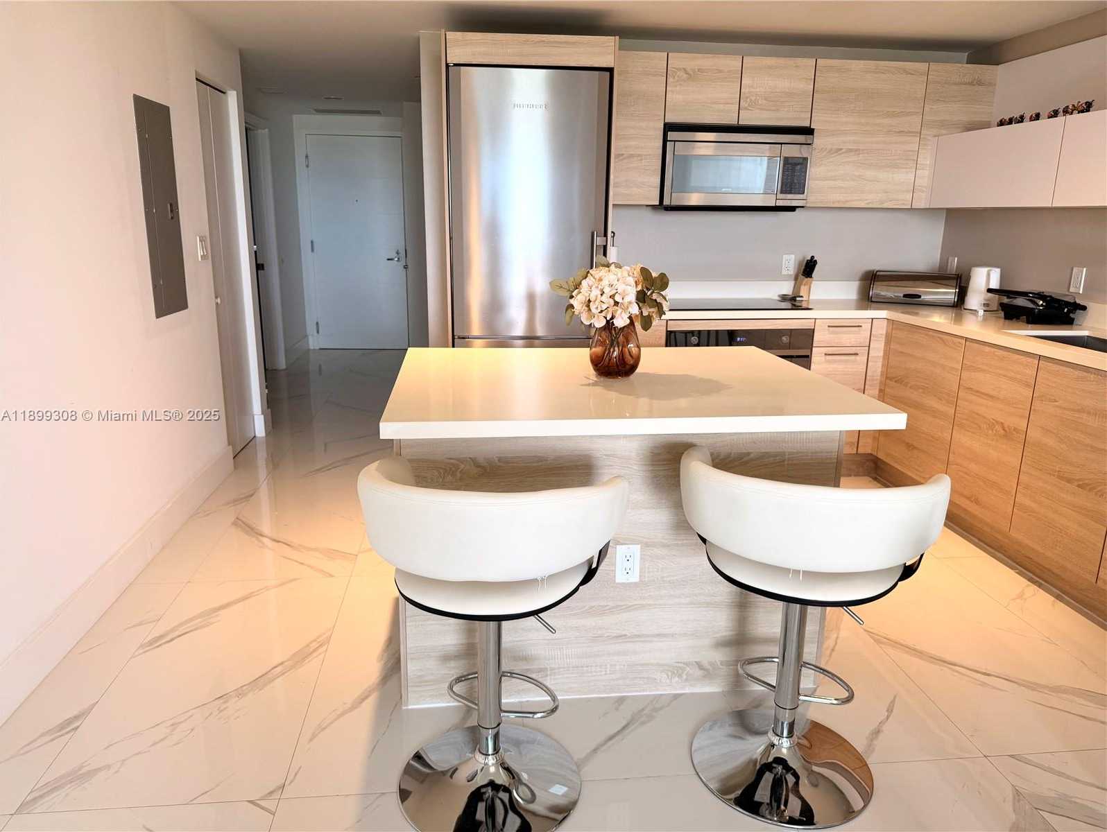 Imagen de Pequeño Objeto