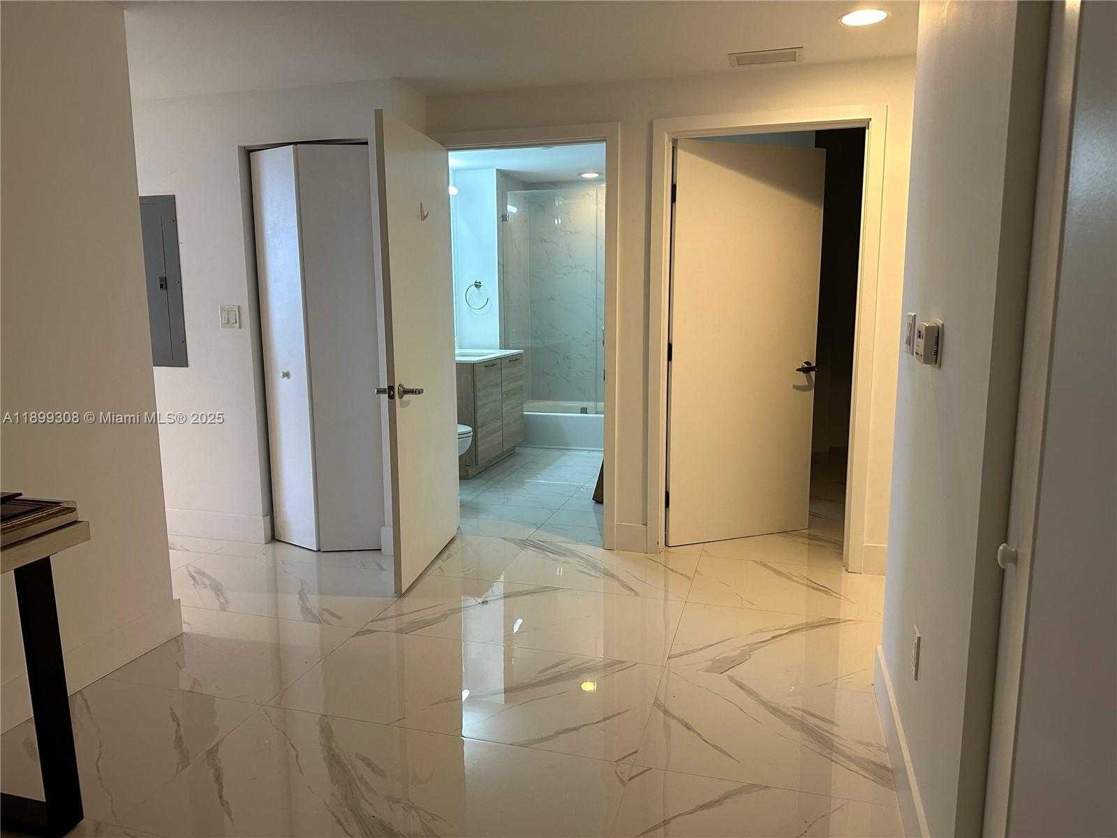 Imagen de Pequeño Objeto