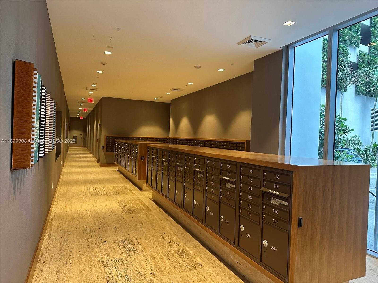 Imagen de Pequeño Objeto