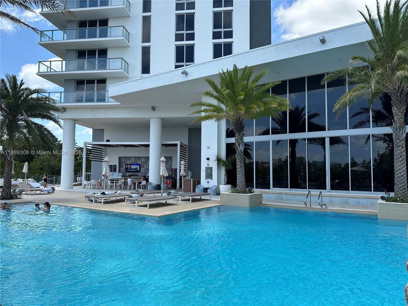 Imagen de Pequeño Objeto