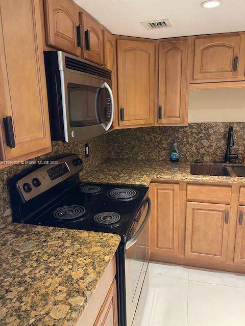 Small Image of 1825 WEST 44TH PL #511, Hialeah Number 8