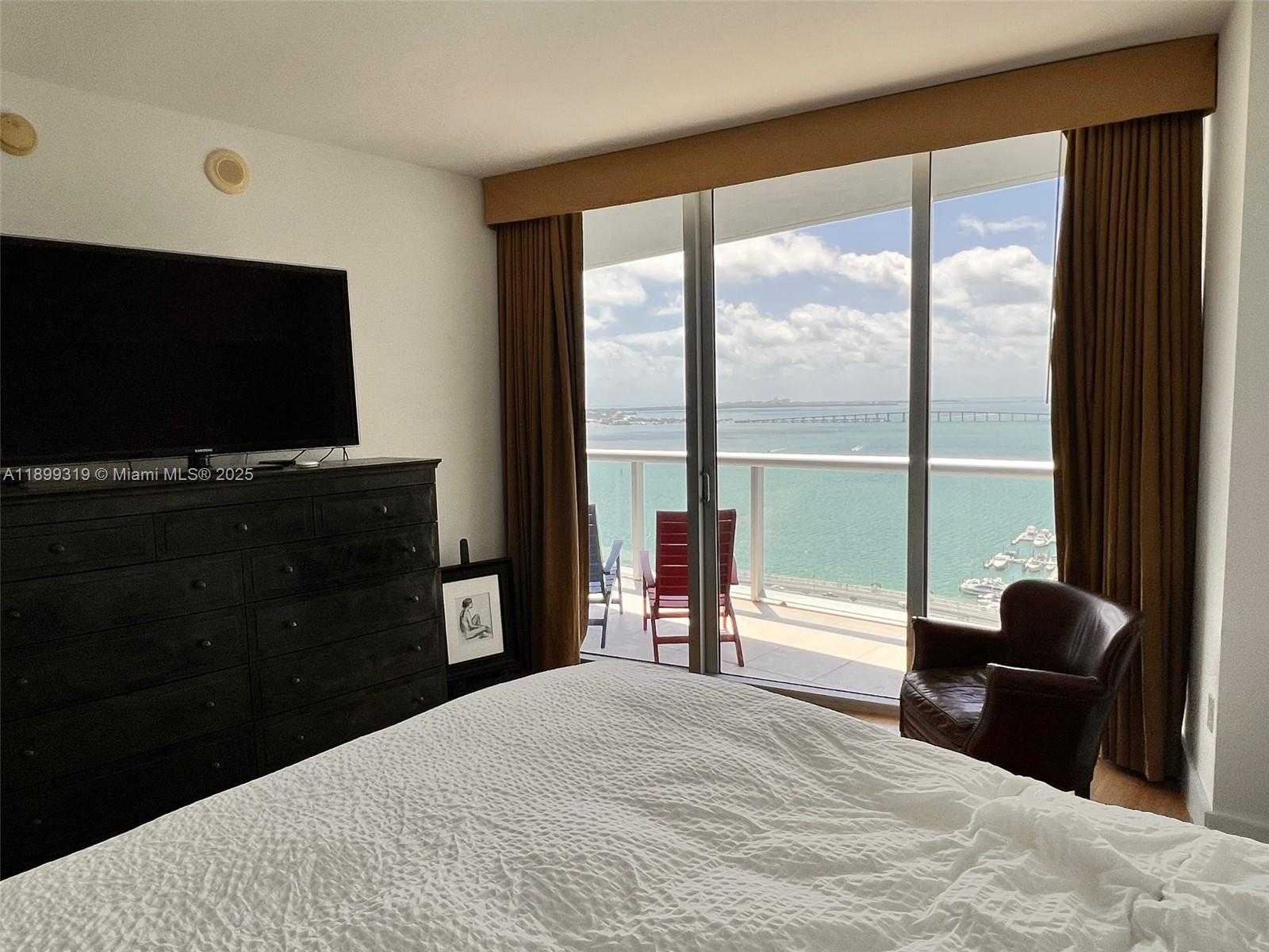 Small Image of 495 BRICKELL AVE #2401, Miami Number 14