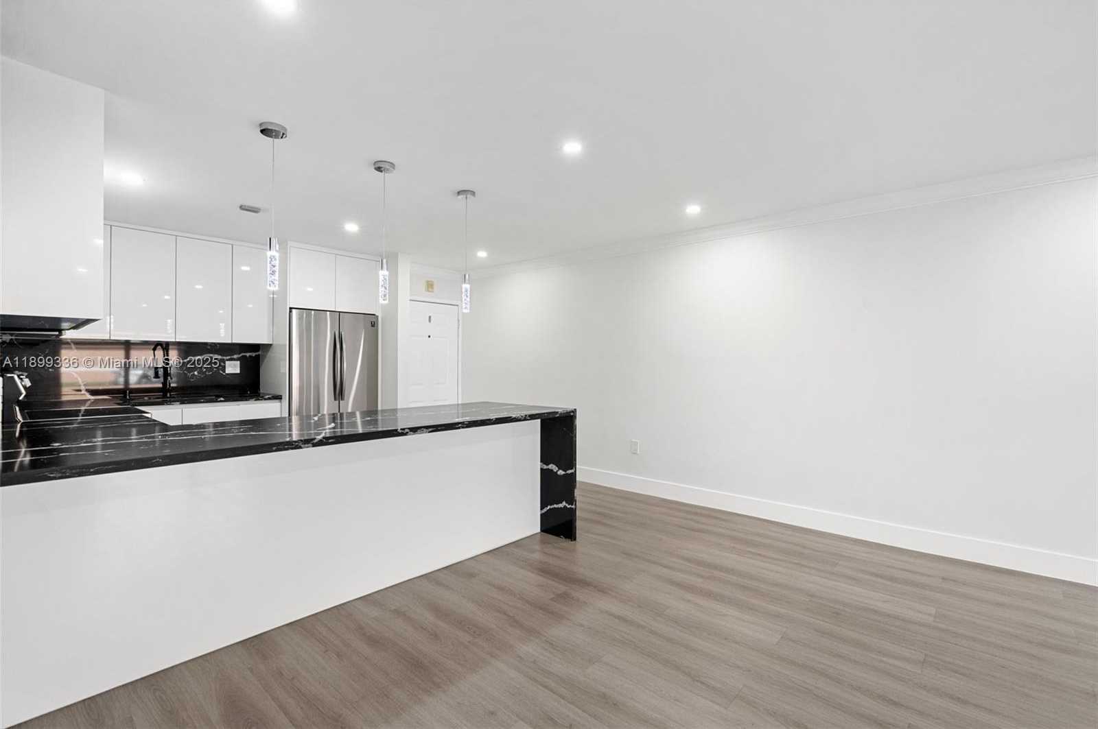 Small Image of 9405 SOUTH WEST 76TH ST #Y11, Miami Number 15