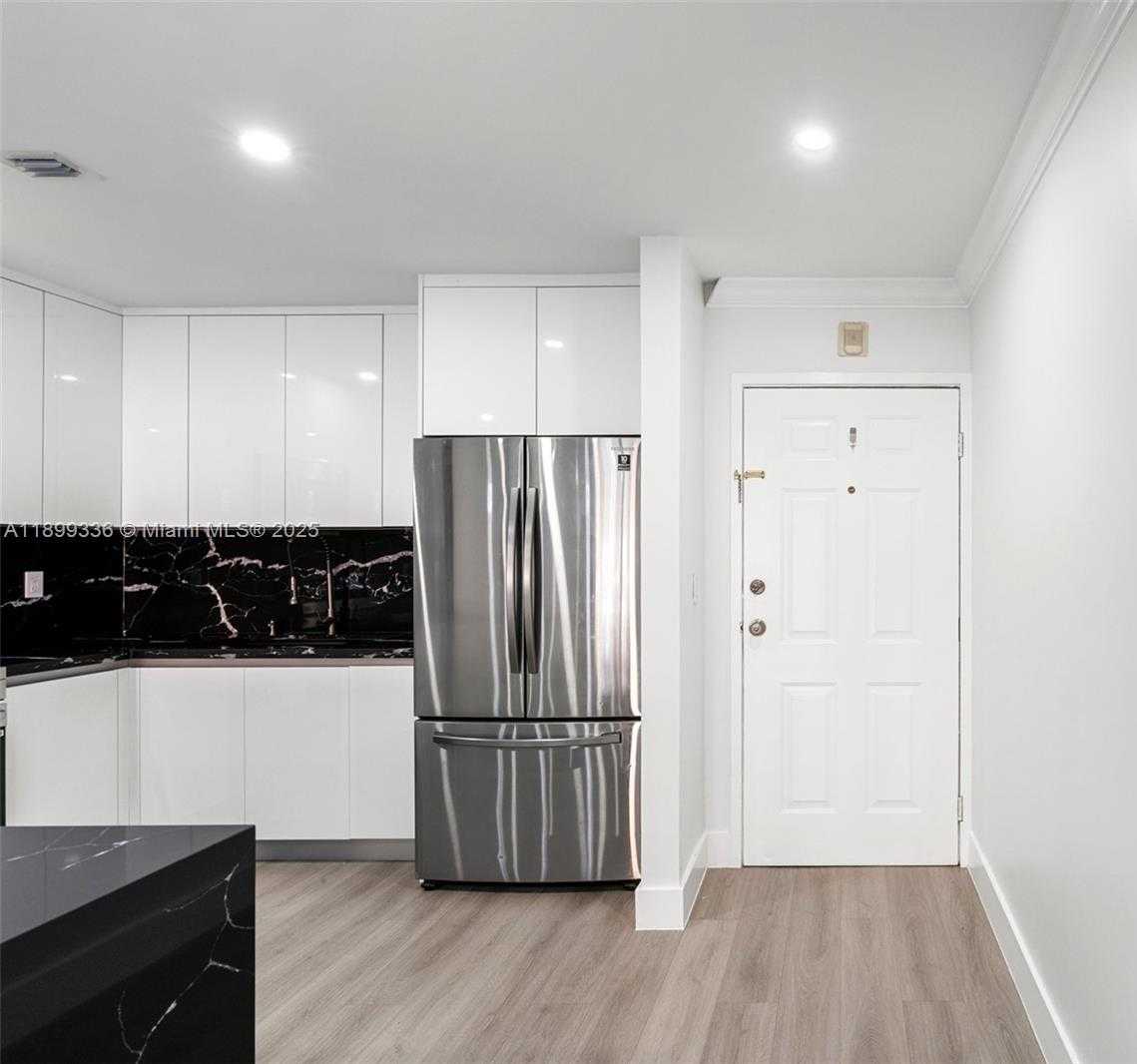 Small Image of 9405 SOUTH WEST 76TH ST #Y11, Miami Number 2