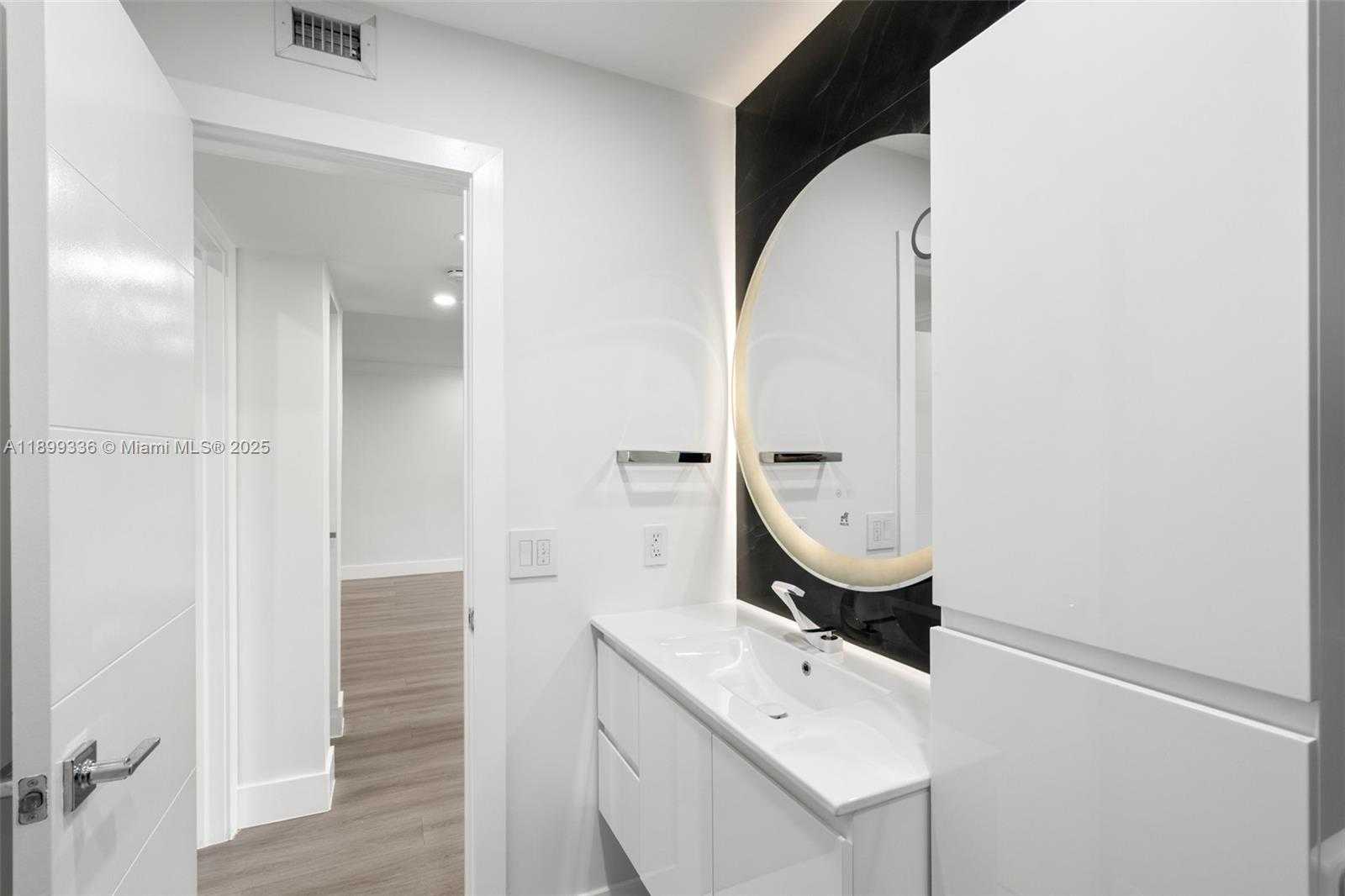 Small Image of 9405 SOUTH WEST 76TH ST #Y11, Miami Number 22