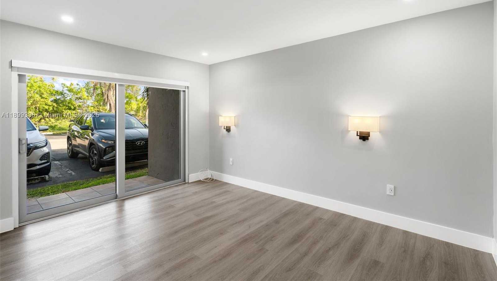 Small Image of 9405 SOUTH WEST 76TH ST #Y11, Miami Number 23