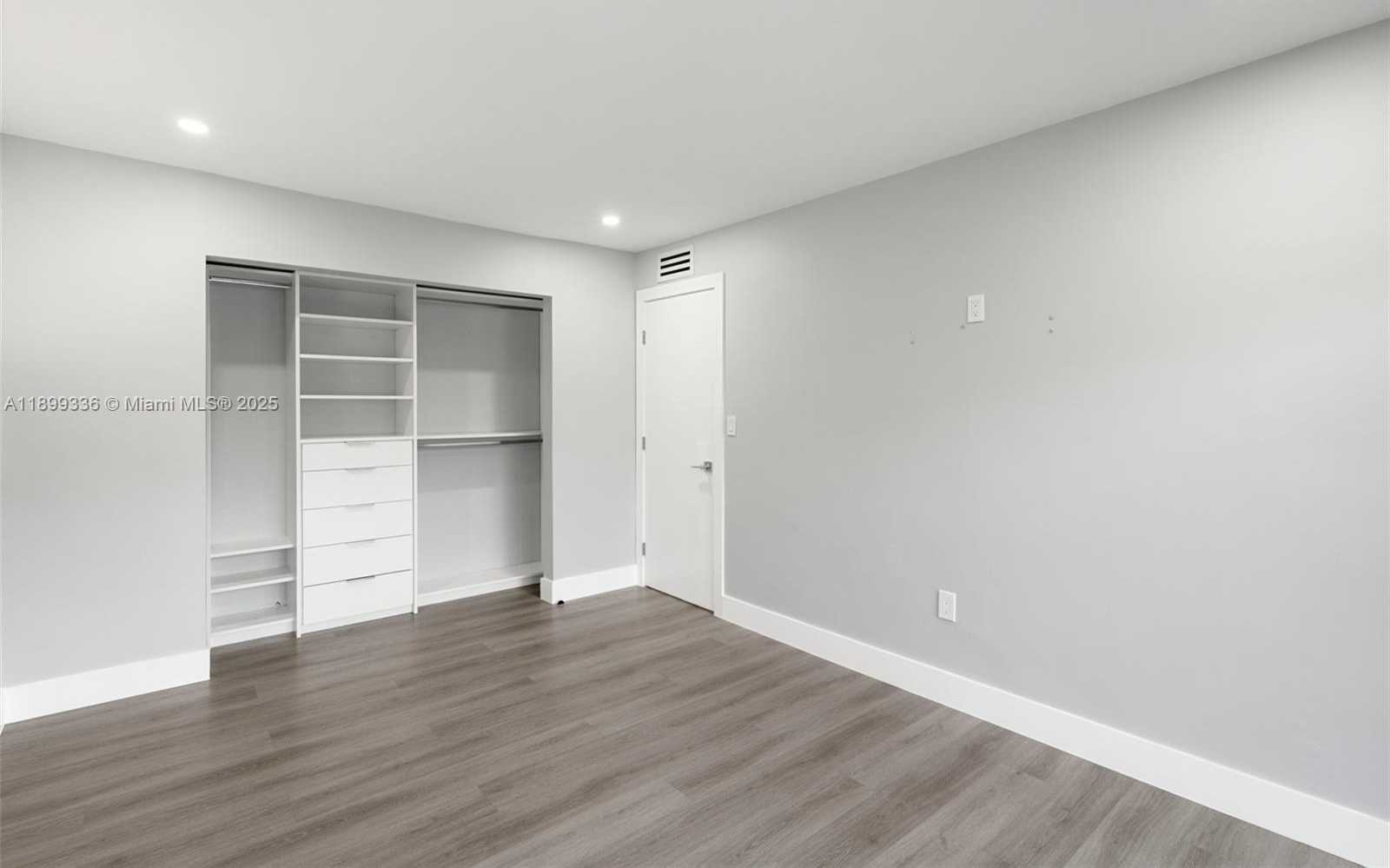 Small Image of 9405 SOUTH WEST 76TH ST #Y11, Miami Number 25