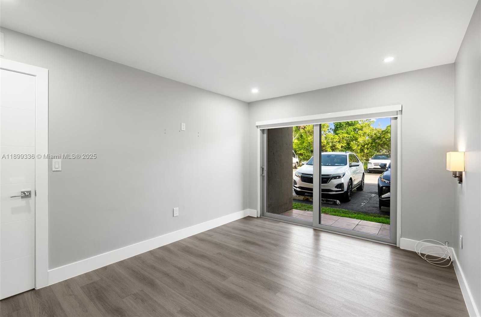 Small Image of 9405 SOUTH WEST 76TH ST #Y11, Miami Number 27