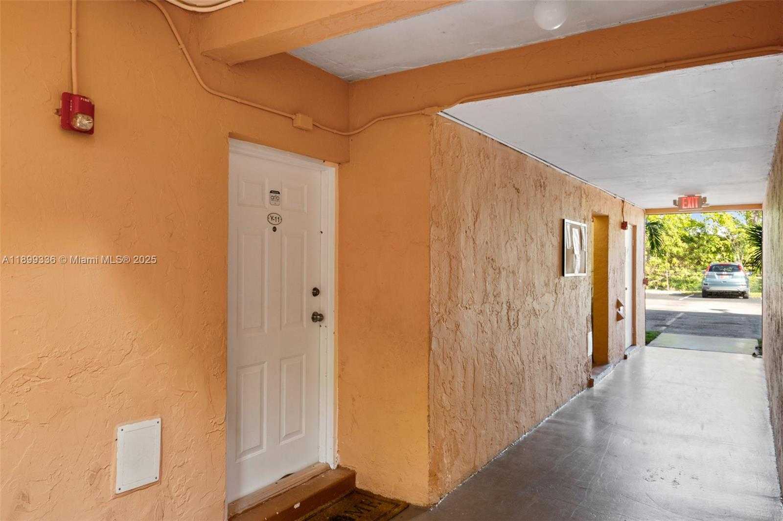 Small Image of 9405 SOUTH WEST 76TH ST #Y11, Miami Number 43