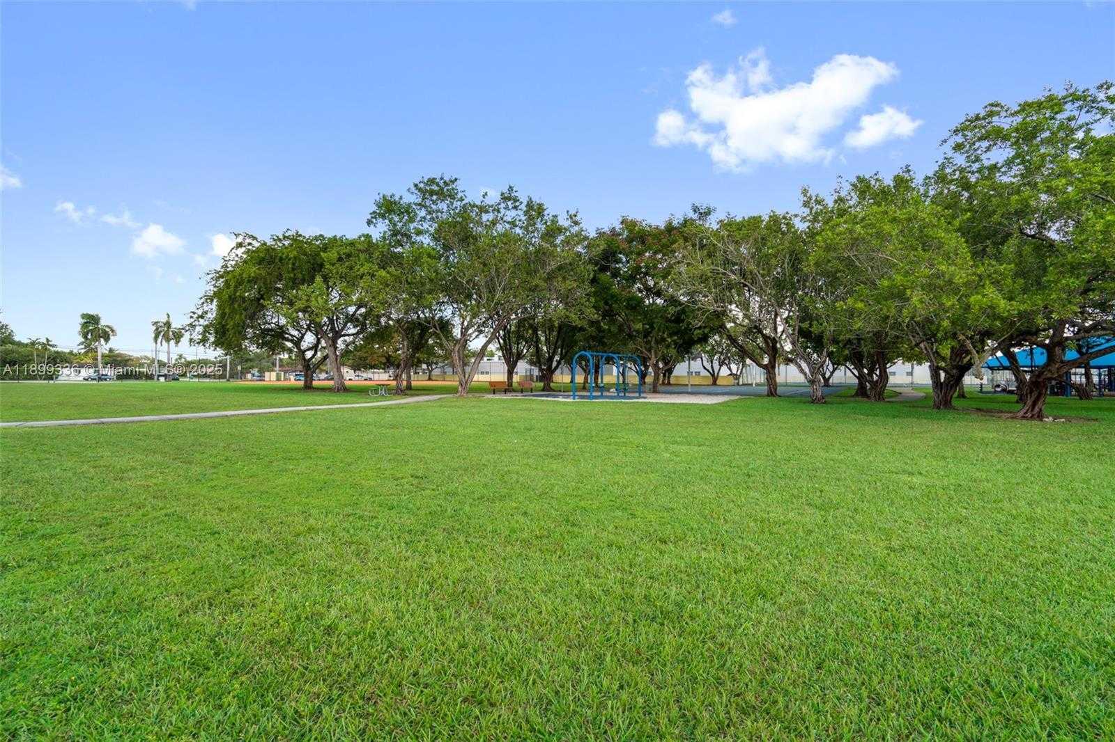 Small Image of 9405 SOUTH WEST 76TH ST #Y11, Miami Number 50